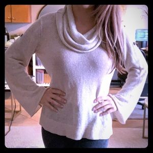 Saks Threads sweater